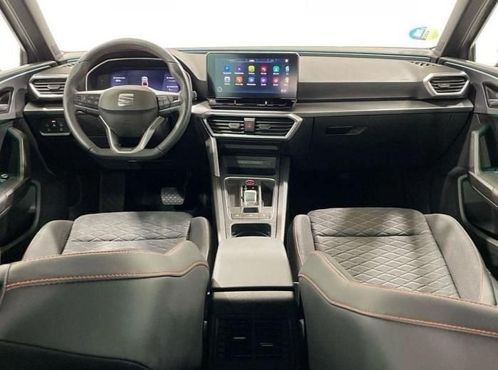 Usado Seat Leon FR 204 CV (150 kW) 2024 Gris