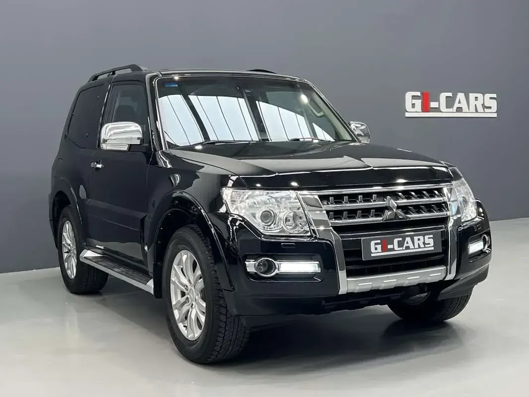 Usado Mitsubishi Montero 200 CV (147 kW) 2015 Negro SUV