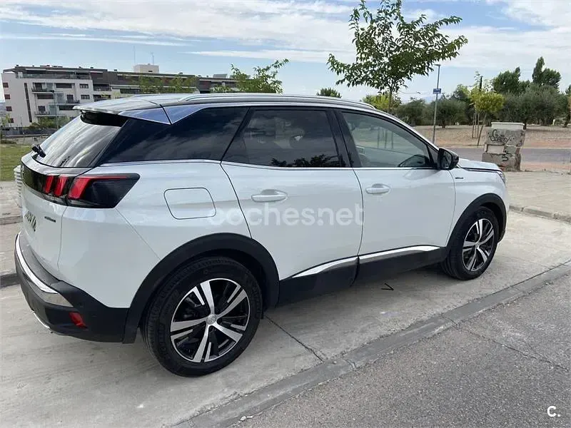 Usado Peugeot 3008 GT-line 130 CV (95 kW) 2018 Blanco SUV