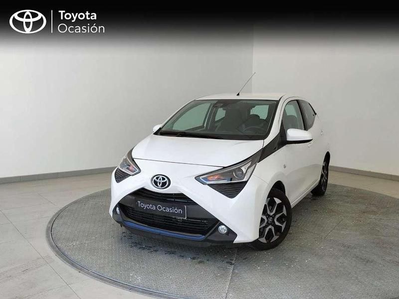Blanco Usado 2019 Toyota Aygo X-play Utilitario | 11.400 € (Precio justo) - Imagen 1/4