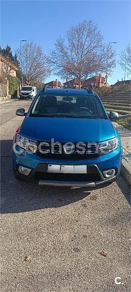 Usado Dacia Sandero Essentiel 90 CV (66 kW) 2019 Azul Berlina