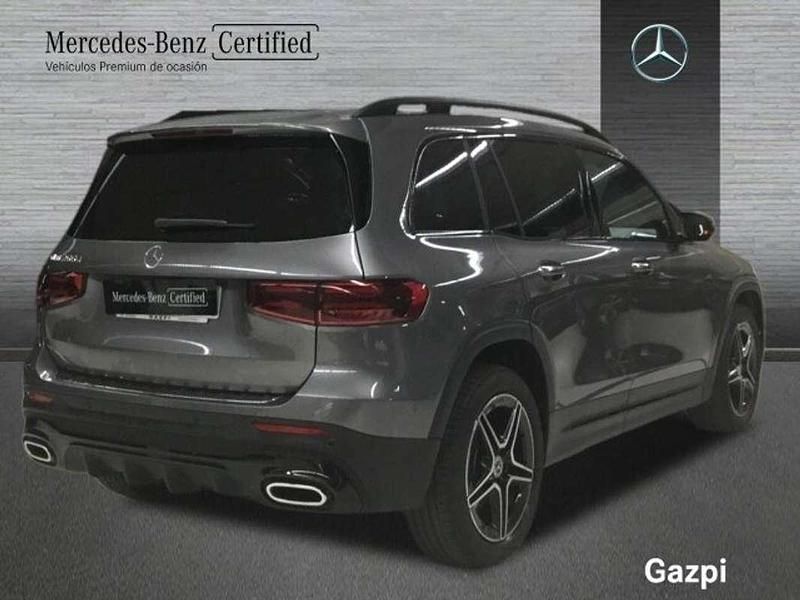 Usado Mercedes GLB200 150 CV (110 kW) 2024 Gris / plata SUV