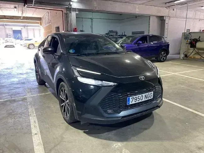 Usado Toyota C-HR Advance 140 CV (102 kW) 2025 Negro SUV