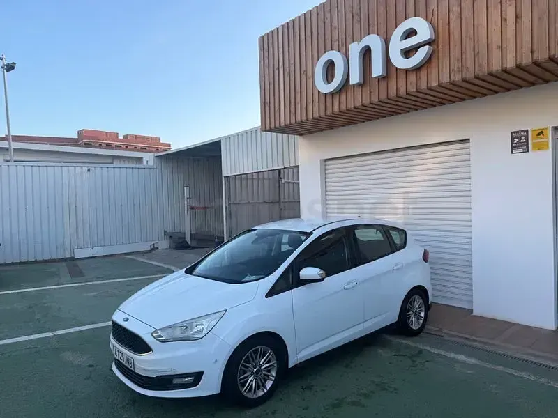 Usado Ford C-MAX Titanium 125 CV (91 kW) 2016 Blanco Monovolumen