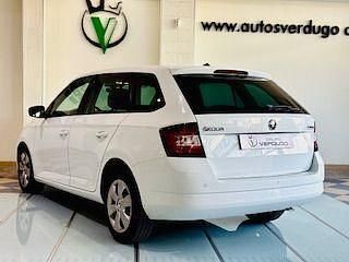 Usado Skoda Fabia Ambition 90 CV (66 kW) 2016 Blanco Familiar