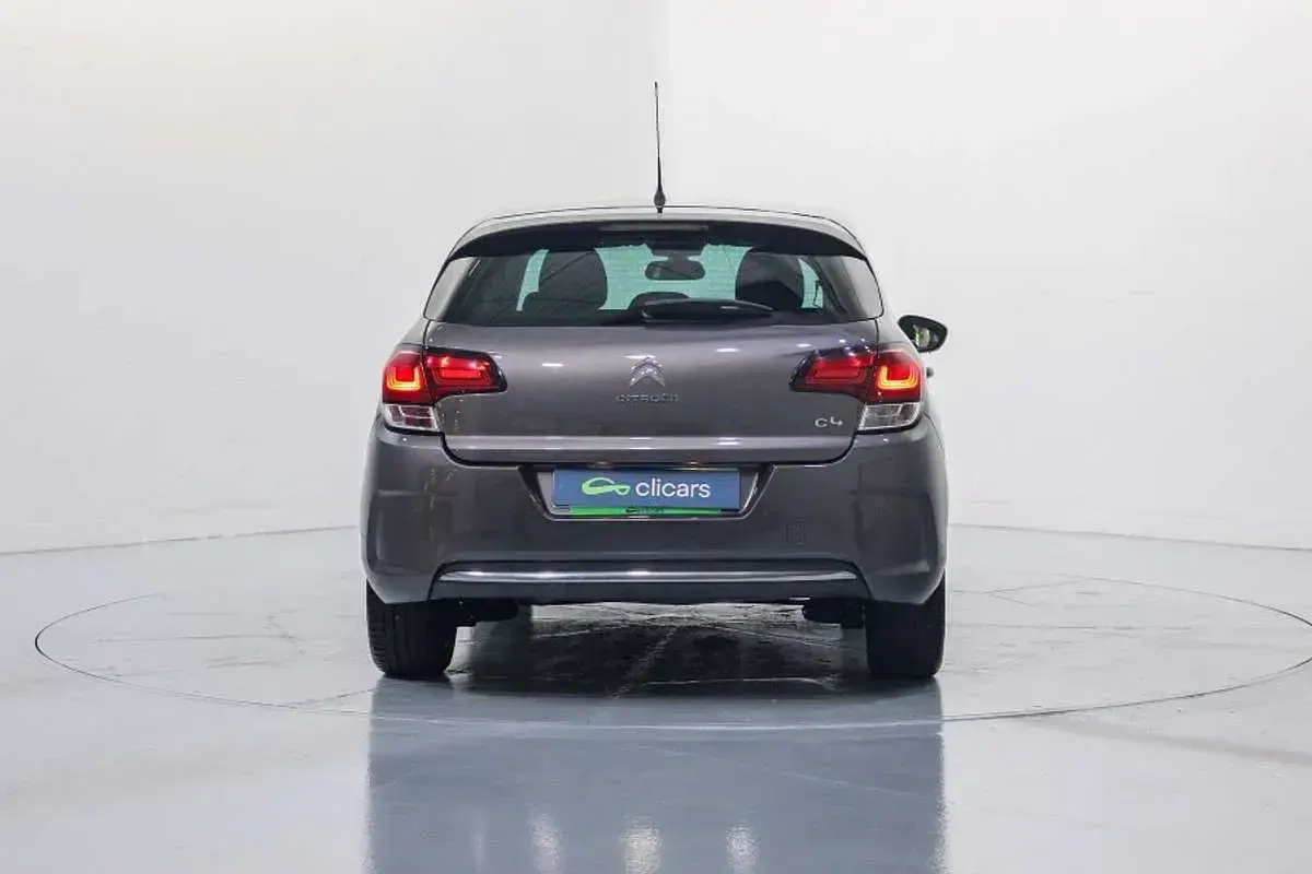 Usado Citroën C4 Feel 110 HP (80 kW) 2016 Cinzento Citadino