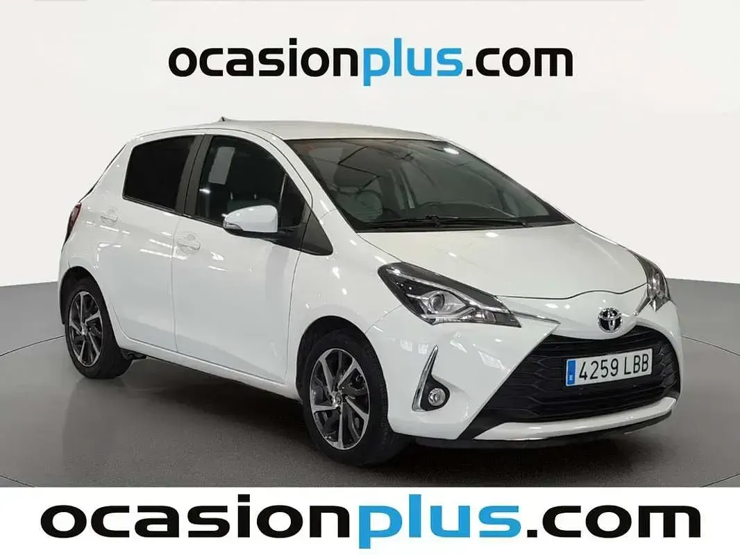 Usado Toyota Yaris Edition 111 CV (81 kW) 2019 Blanco Utilitario
