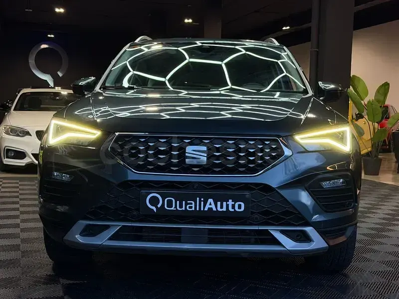 Usado Seat Ateca Xperience 150 CV (110 kW) 2021 Gris / plata SUV
