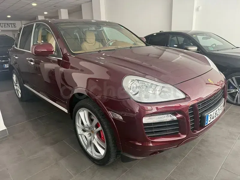 Usado Porsche Cayenne Turbo 500 CV (367 kW) 2007 Granate SUV