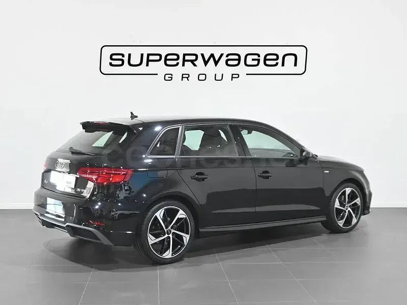 Usado Audi A3 Comfort 150 CV (110 kW) 2019 Negro Berlina