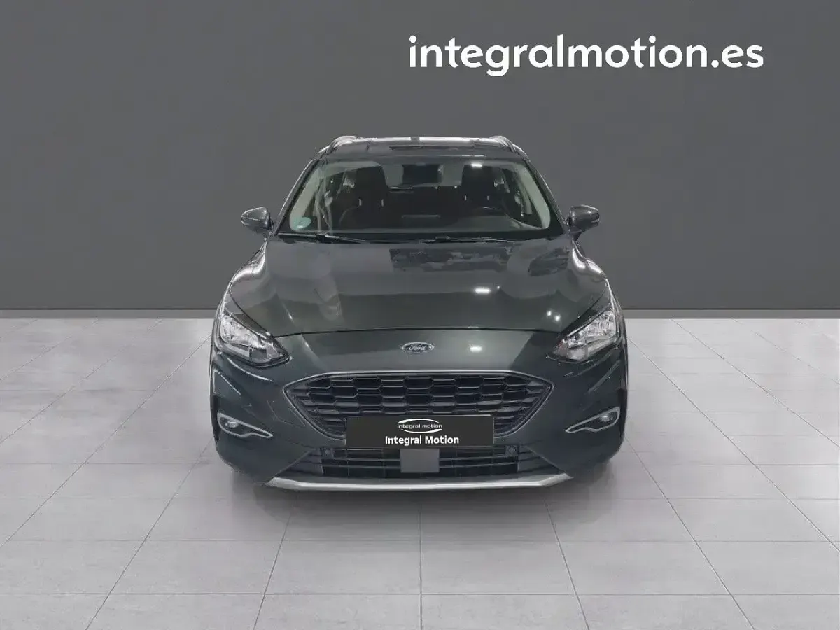 Usado Ford Focus Active 125 CV (91 kW) 2020 Gris Berlina