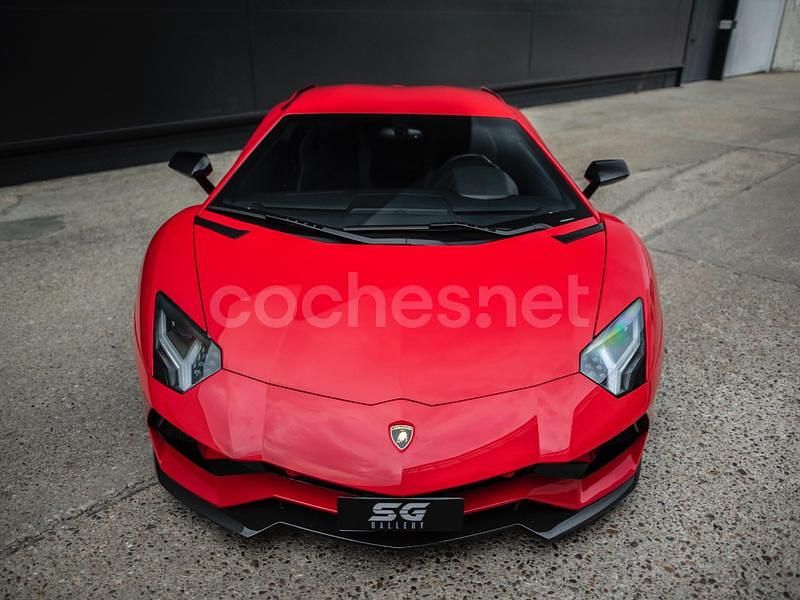 Usado Lamborghini Aventador 700 CV (514 kW) 2018 Rojo Coupe