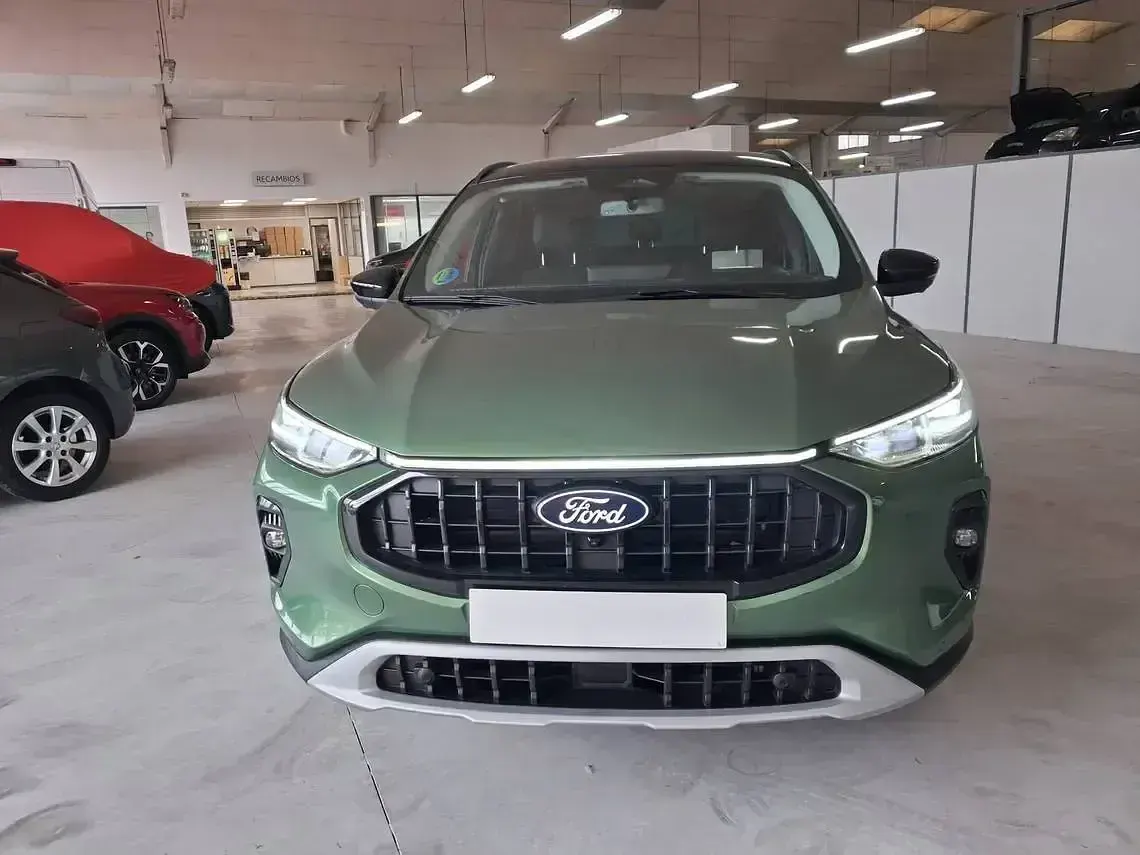 Usado Ford Kuga Active 183 CV (134 kW) 2025 Verde SUV