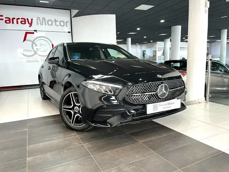 Usado Mercedes A250 218 CV (160 kW) 2025 Negro Berlina