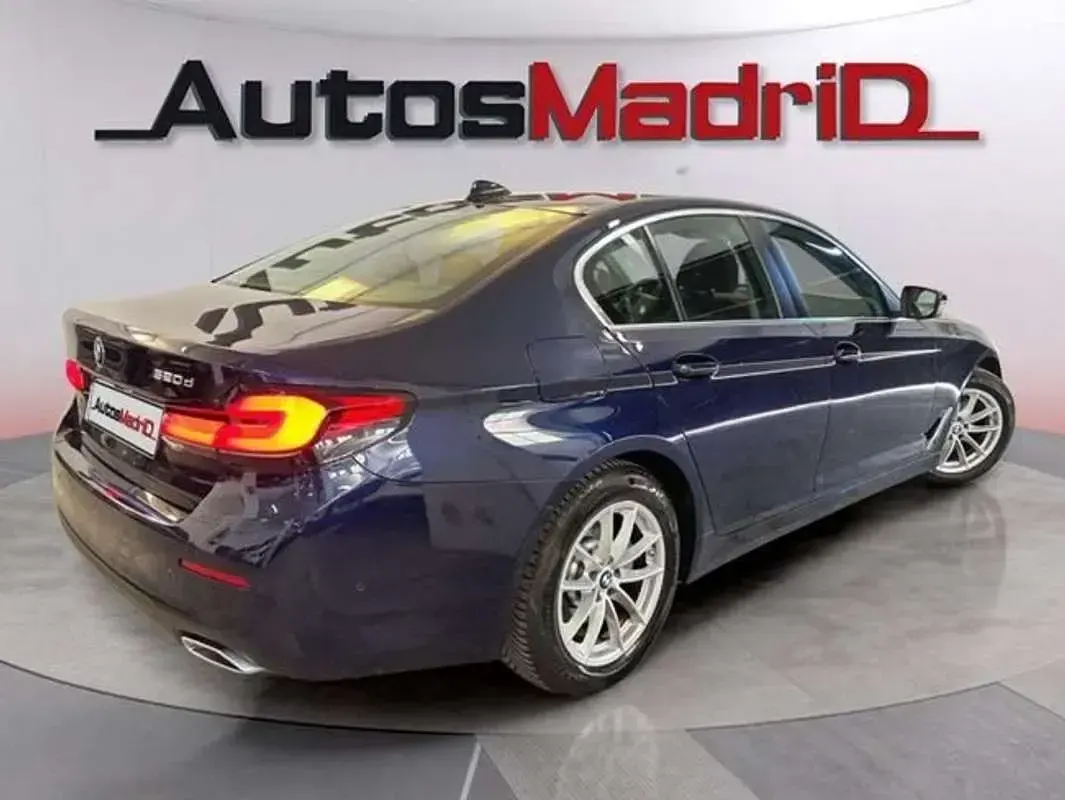 Usado BMW 520 Sport Line 192 CV (141 kW) 2022 Azul Berlina