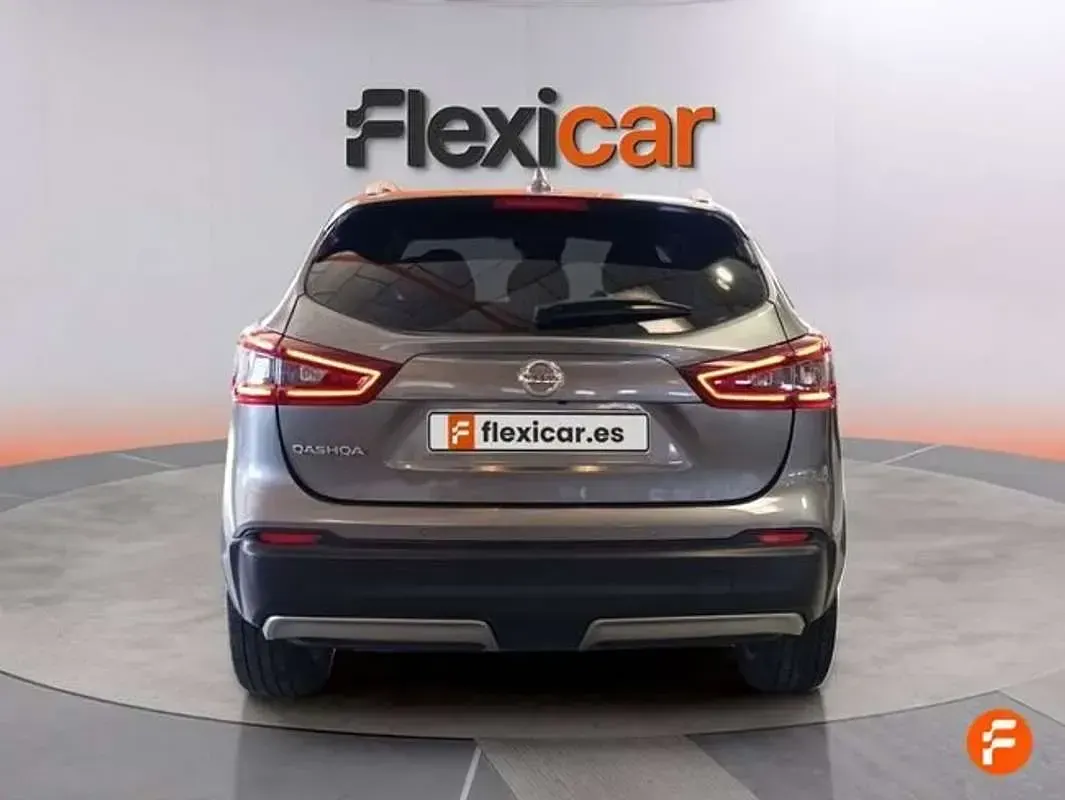 Usado Nissan Qashqai N-Connecta 140 CV (102 kW) 2021 Gris SUV