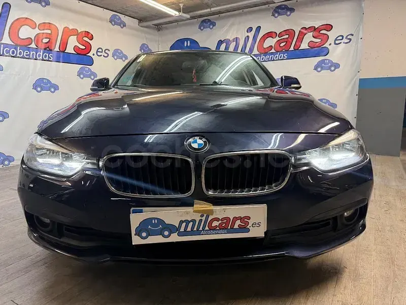 Usado BMW 320 Efficient Dynamics 163 CV (119 kW) 2017 Azul Berlina