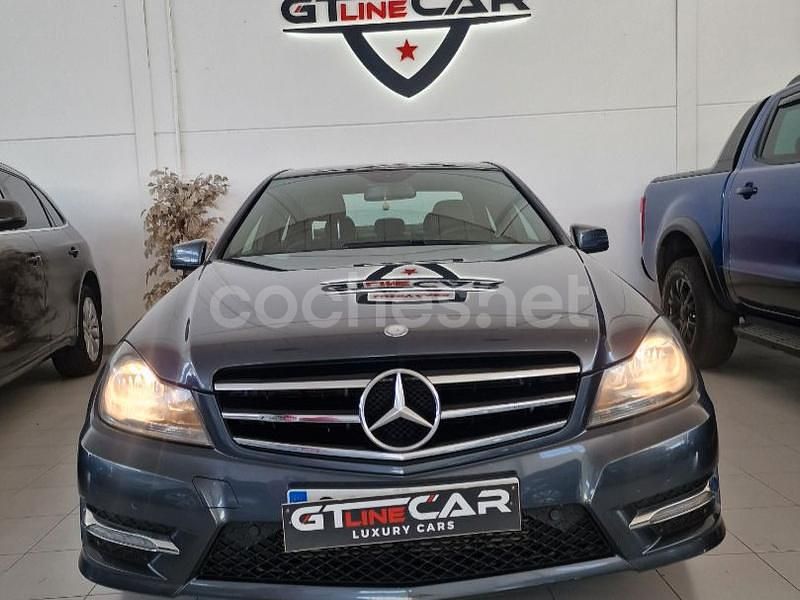 Usado Mercedes C200 136 CV (100 kW) 2014 Gris / plata Berlina