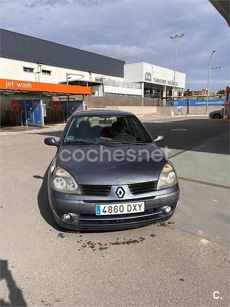 Usado Renault Clio II Authentique 75 CV (55 kW) 2006 Azul Berlina