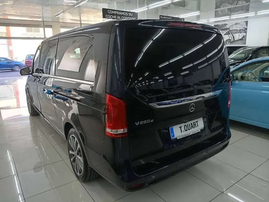 Usado Mercedes V220 Avantgarde 163 CV (119 kW) 2022 Negro Monovolumen