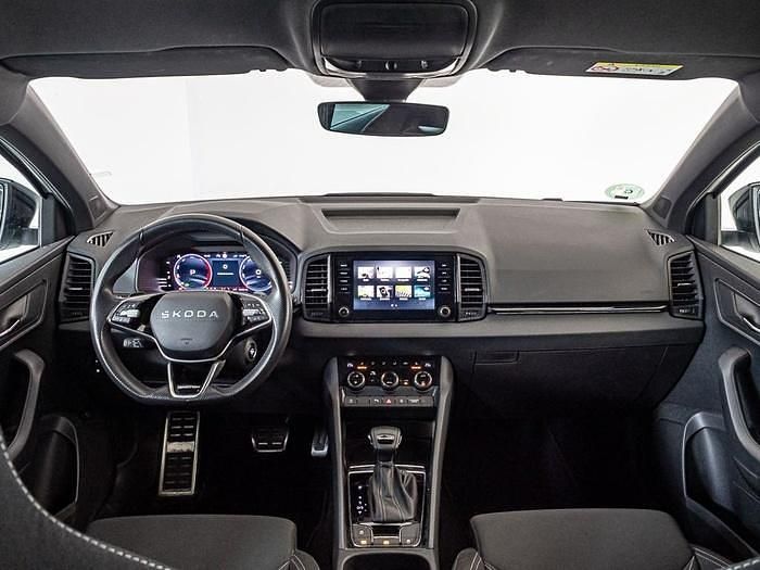 Begagnad Skoda Karoq SportLine 150 HK (110 kW) 2025 Vit SUV