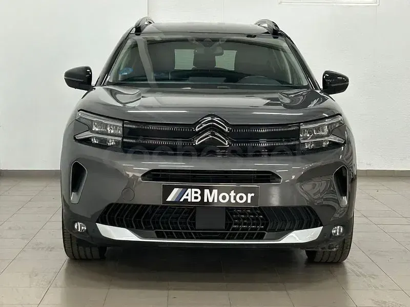 Usado Citroën C5 Aircross Shine 225 CV (165 kW) 2023 Gris / plata SUV
