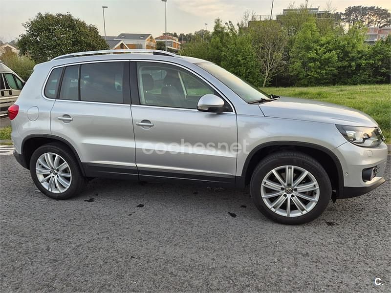 Usado VW Tiguan Sportline 150 CV (110 kW) 2015 Gris / plata SUV