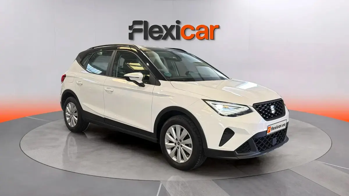 Usado Seat Arona Style 115 CV (84 kW) 2024 SUV