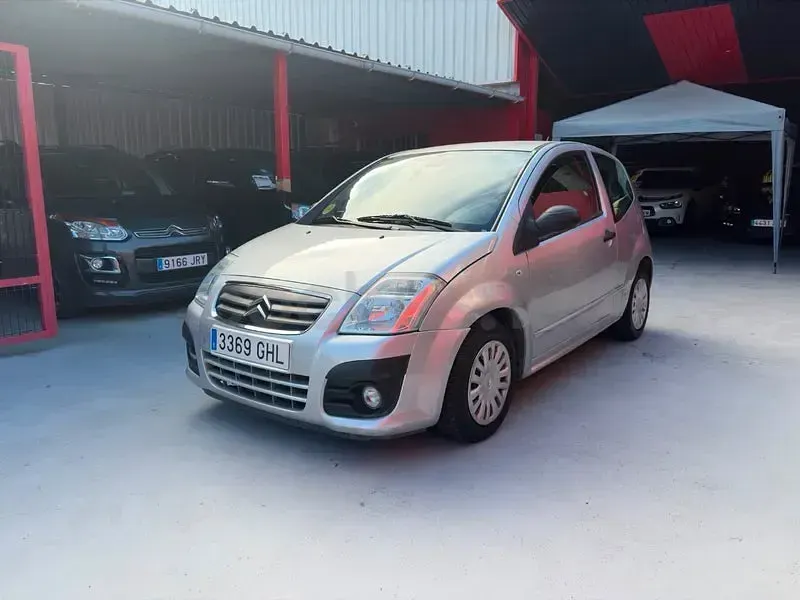 Usado Citroën C2 70 CV (51 kW) 2008 Gris / plata Utilitario