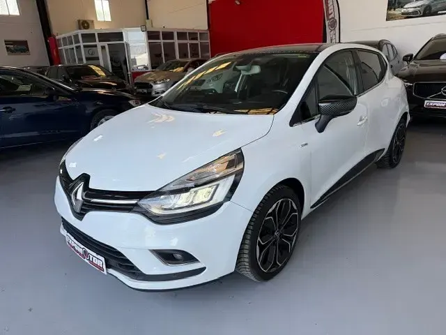 Usado Renault Clio Zen 120 CV (88 kW) 2018 Blanco