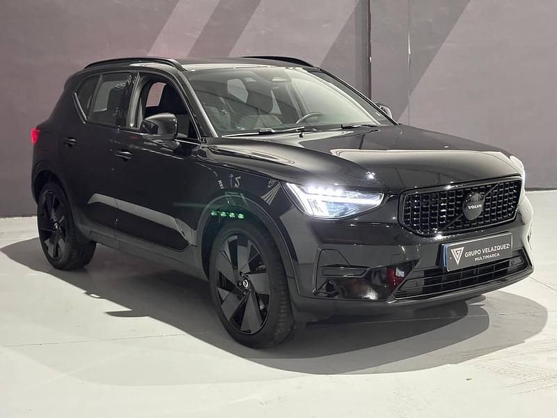 Usado Volvo XC40 197 CV (144 kW) 2025 Negro SUV