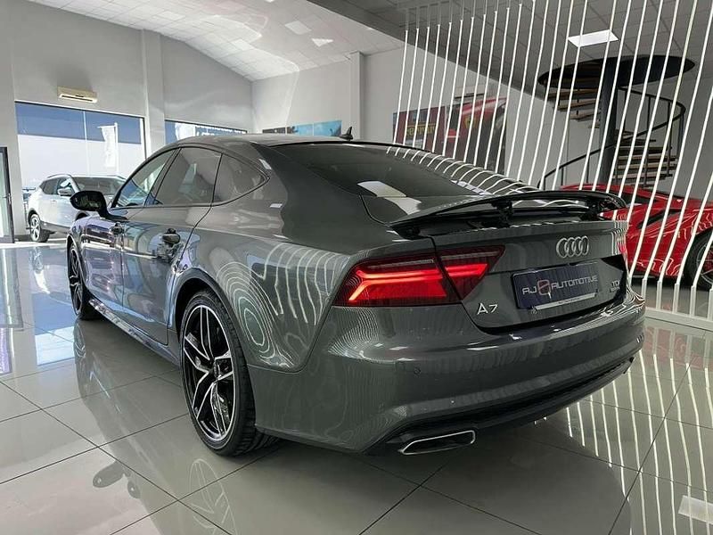 Usado Audi A7 Sportback S-Line 272 CV (200 kW) 2017 Gris Utilitario