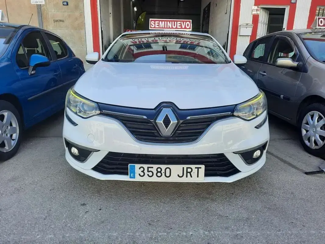 Usado Renault Mégane Intens 90 CV (66 kW) 2016 Blanco Utilitario
