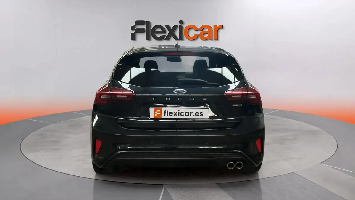 Usado Ford Focus Active 155 CV (114 kW) 2023 Negro Berlina
