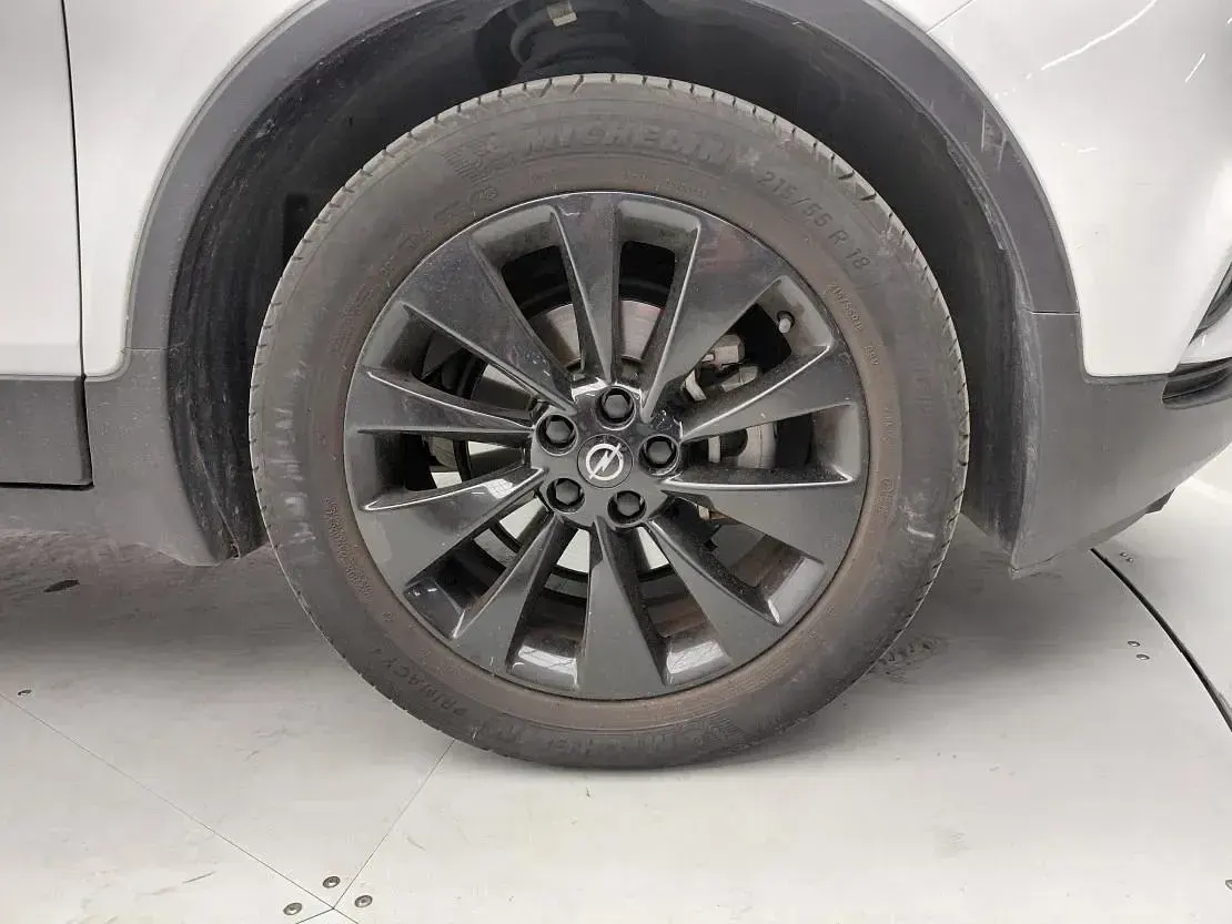 Usado Opel Mokka X Color Edition 140 CV (102 kW) 2018 Blanco alpino SUV