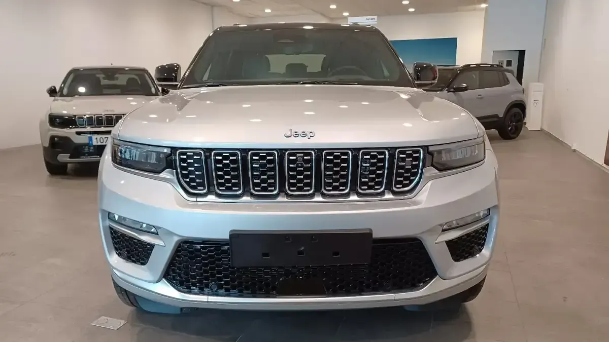 Nuevo Jeep Grand Cherokee Summit 381 CV (280 kW) 2026 Gris SUV