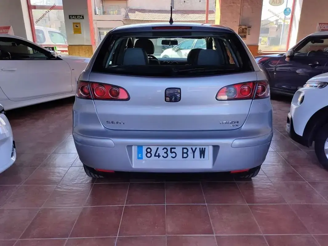 Usado Seat Ibiza Stella 64 CV (47 kW) 2002 Azul Utilitario