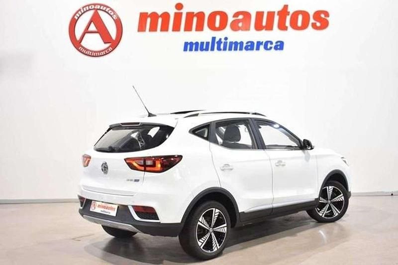 Usado MG ZS Luxury 105 kW (143 CV) 2021 Blanco SUV