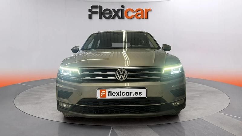Usado VW Tiguan Sportline 150 CV (110 kW) 2020 Gris SUV