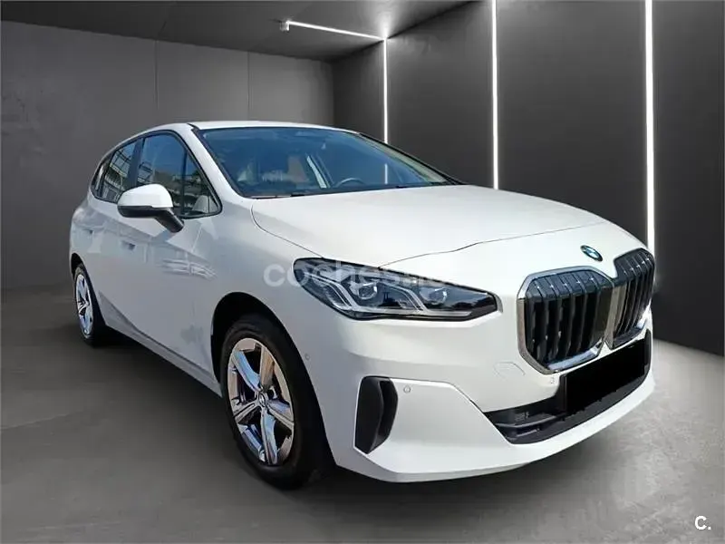Usado BMW 218 150 CV (110 kW) 2024 Blanco Familiar