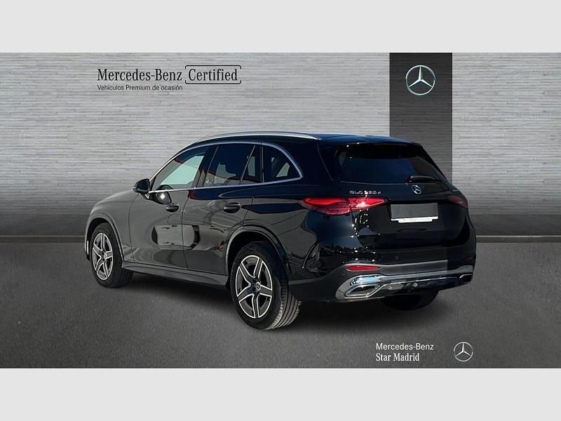 Usado Mercedes GLC220 AMG line 197 CV (144 kW) 2025 Negro obsidiana  pintura metalizada SUV