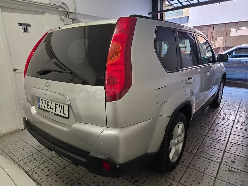 Usado Nissan X-Trail 150 CV (110 kW) 2007 Gris / plata SUV