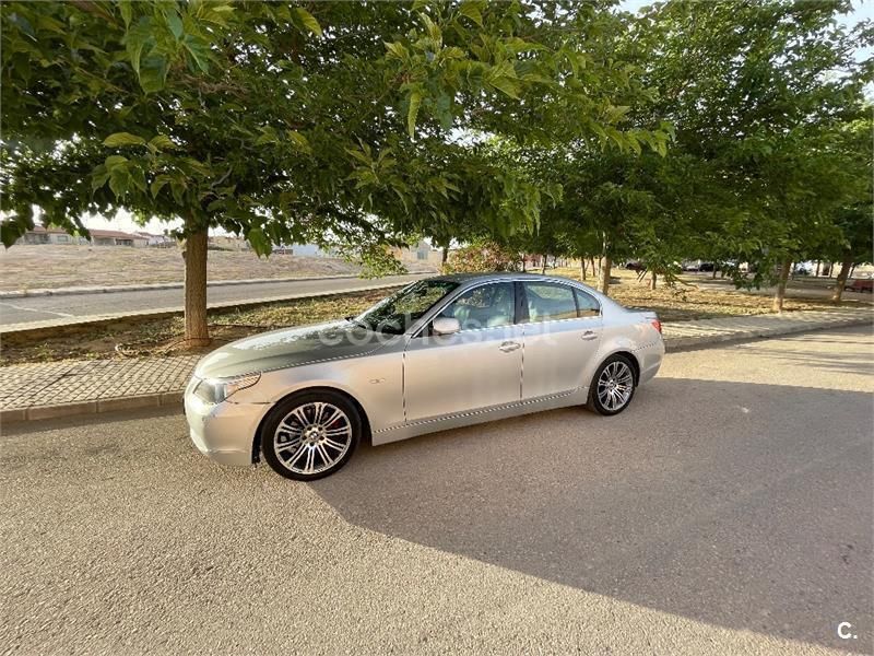 Gris / plata Usado 2003 BMW 520 M Sport Berlina | 6000 € (Precio justo) - Imagen 1/4