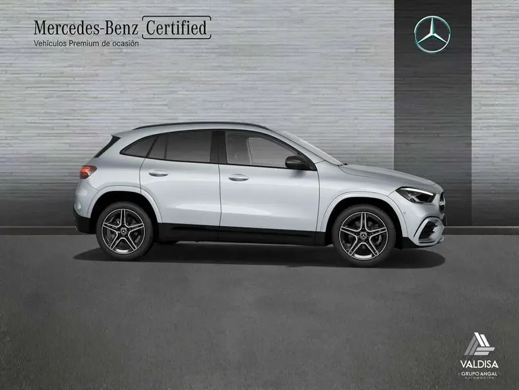Usado Mercedes GLB200 150 CV (110 kW) 2026 SUV