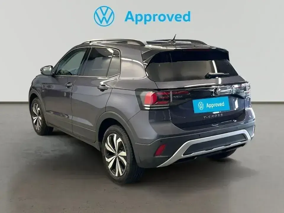 Usado VW T-Cross 115 CV (84 kW) 2026 Gris SUV