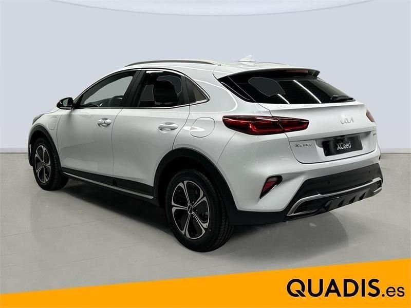 Usado Kia XCeed 141 CV (103 kW) 2024 Blanco SUV
