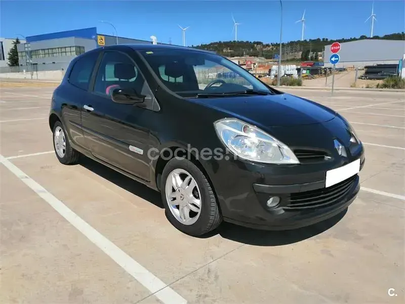 Usado Renault Clio II Rip Curl 75 CV (55 kW) 2008 Negro Berlina