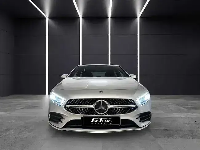 Usado Mercedes A200 AMG 163 CV (119 kW) 2022 Plateado Berlina
