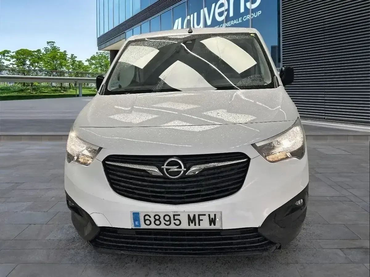 Usado Opel Combo 102 CV (75 kW) 2023 Blanco