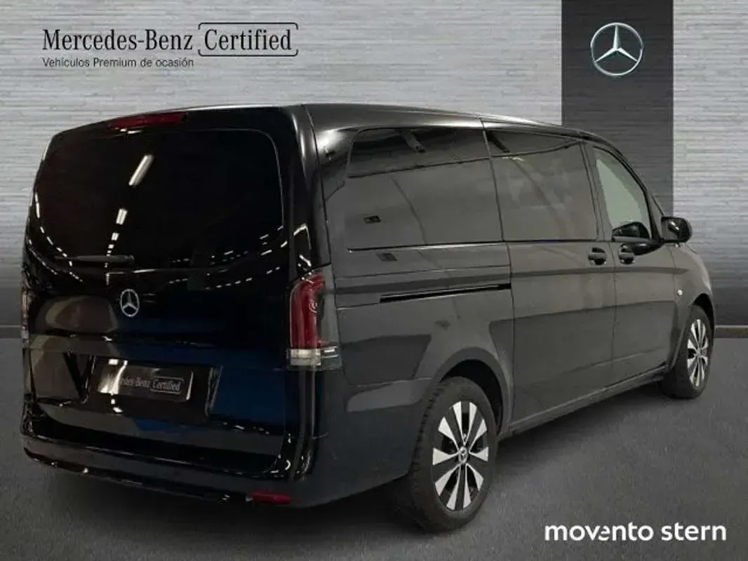 Usado Mercedes Vito 136 CV (100 kW) 2025 Negro Van